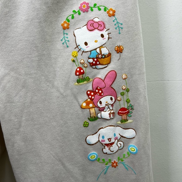 Sanrio Hello Kitty and Friends Cream Joggers - BoxLunch Size Large - Picture 2 of 3
